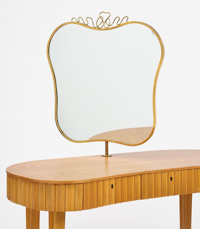 Einar Dahl, a vanity table with stool, cabinetmaker Hjalmar Wikström, for the Stockholm Crafts Association, ca 1939.
