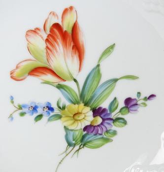 SERVIS, 101 delar, porslin, "Preussisk blomst", Bing & Gröndahl.