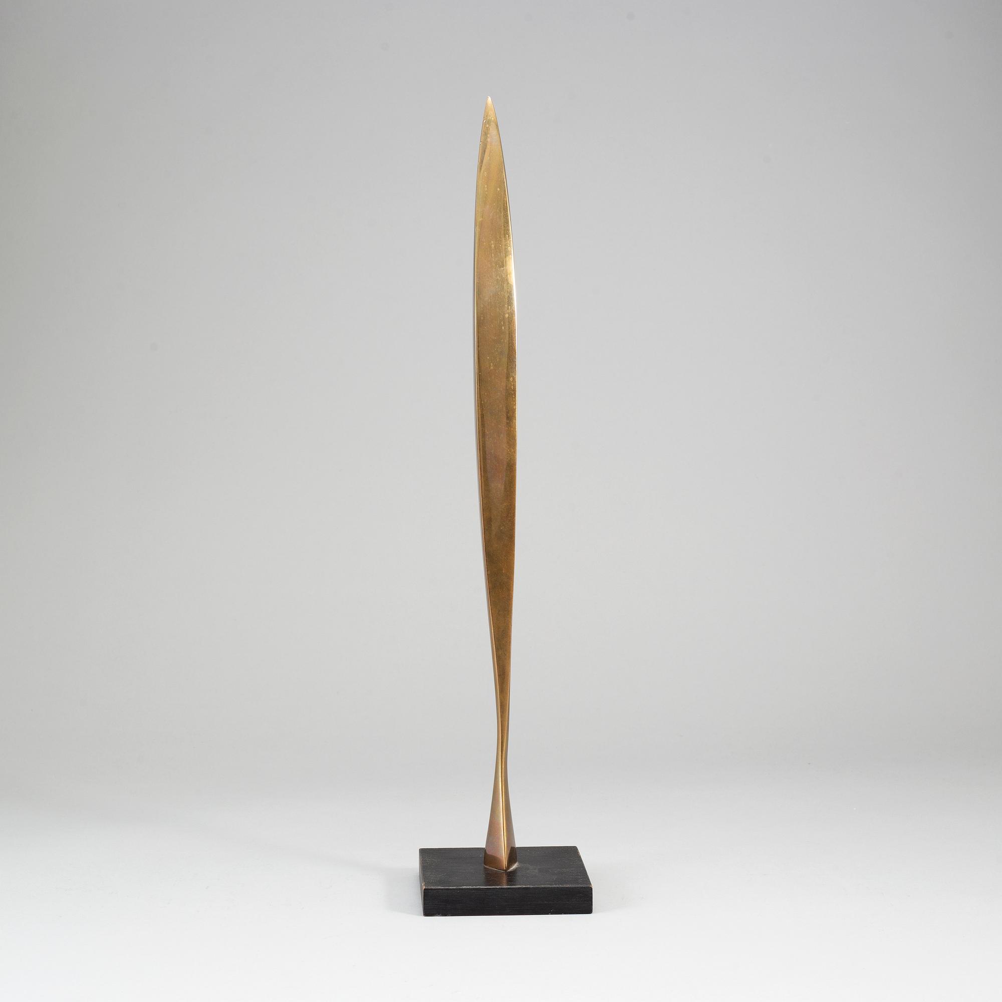 VEIKKO KERÄNEN, bronze, signed and numbered 5/8 underneath the base.