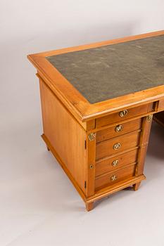 SKRIVBORD, empirstil, 1900-tal.