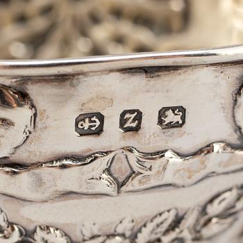 Charles Westwood & Sons, a pair of, silver salt cellars, Birmingham 1899.