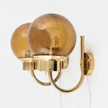 A pair of model 'V-118' glass and brass wall lights, Bergboms.