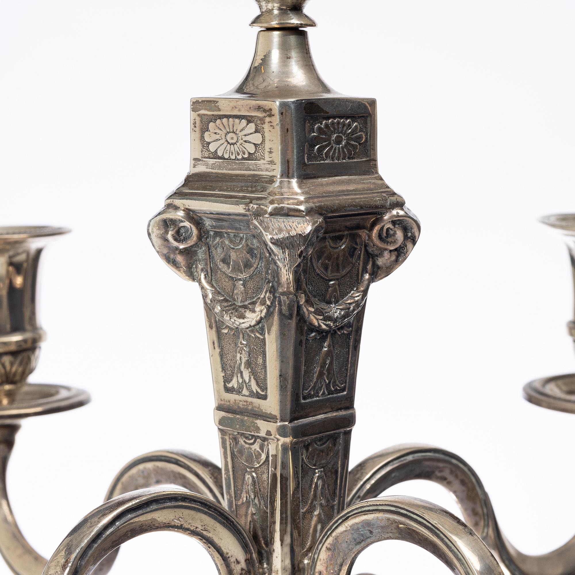 Lale Silverware & Co Ltd, kandelaber, silver, Louis XVI-stil, Istanbul, Turkiet 1900-tal.