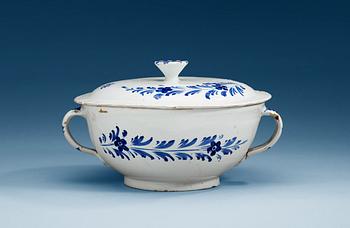 1333. A Swedish faience tureen with cover, 18th Century.