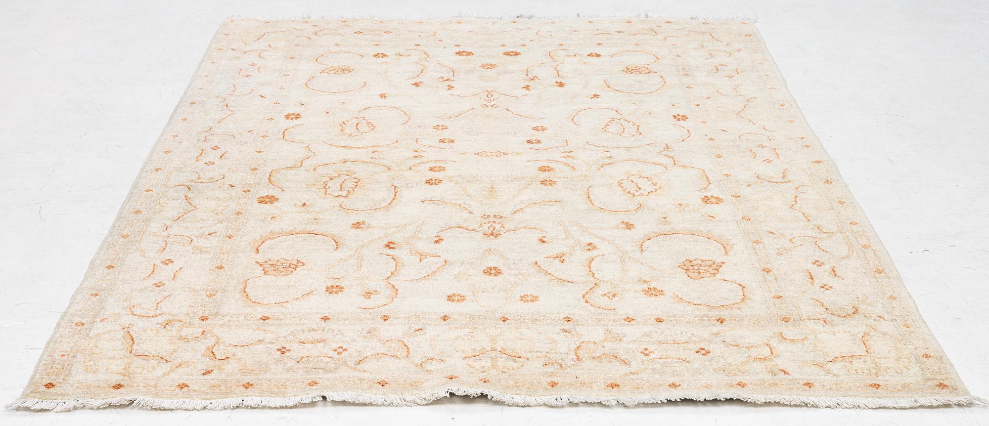 A Ziegler Design rug, c. 225 x 165 cm.