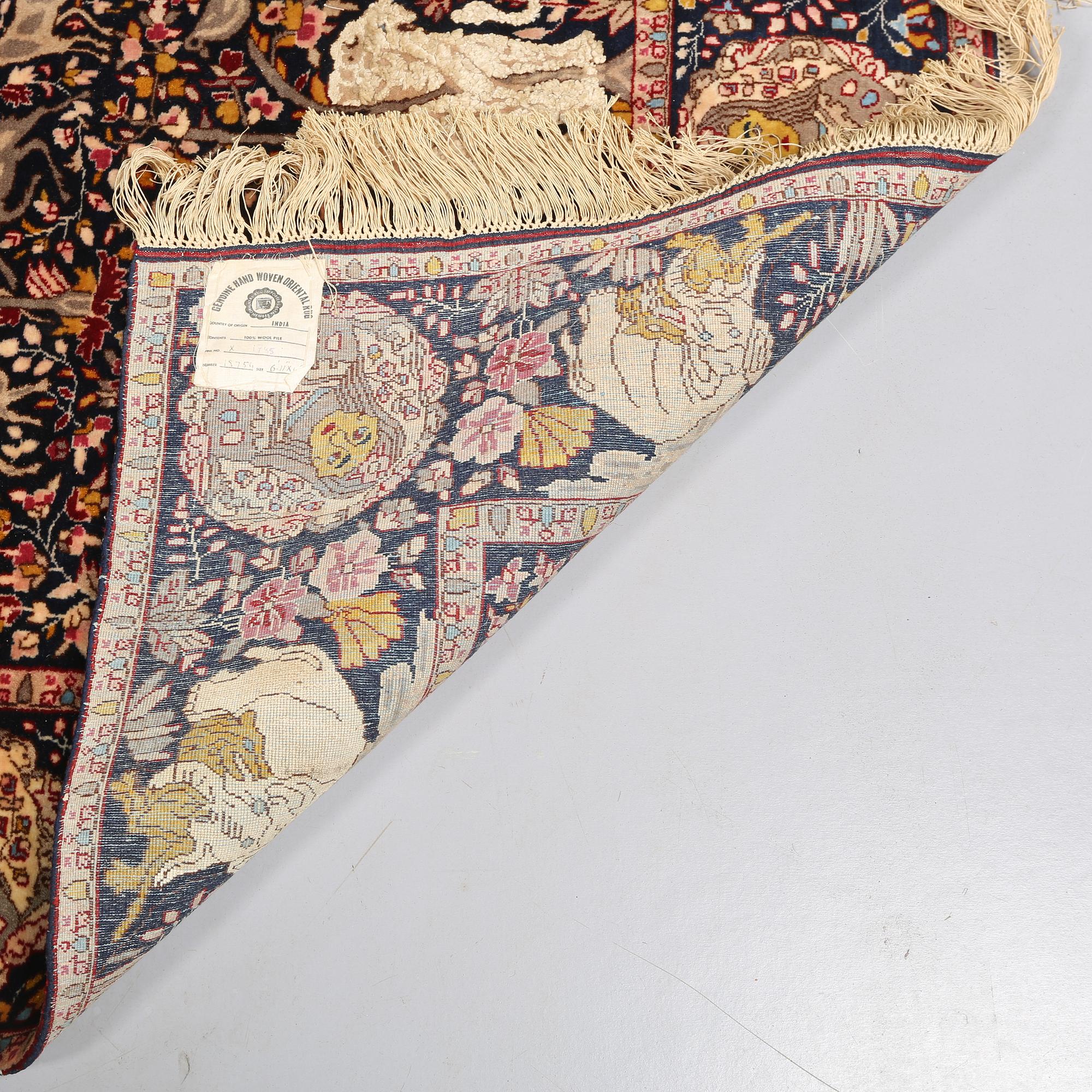 MATTA, troligen Indien, ca 213 x 133 cm.