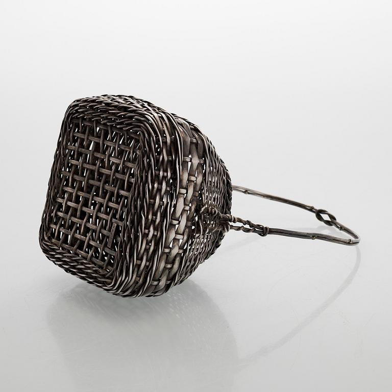Ikebana-korg, silver med jungin-stämpel, Meiji (1868-1912), Japan.