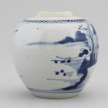 A blue and white jar, Qing dynasty, Qianlong (1736-95).