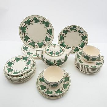 Servisdelar, 25 delar, flintgods, "Napoleon Ivy", Wedgewood.