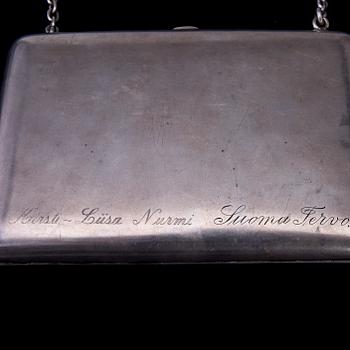 AFTONVÄSKA, silver, keden stämplad Ryssland. 1920-tal. Vikt 324 g.
