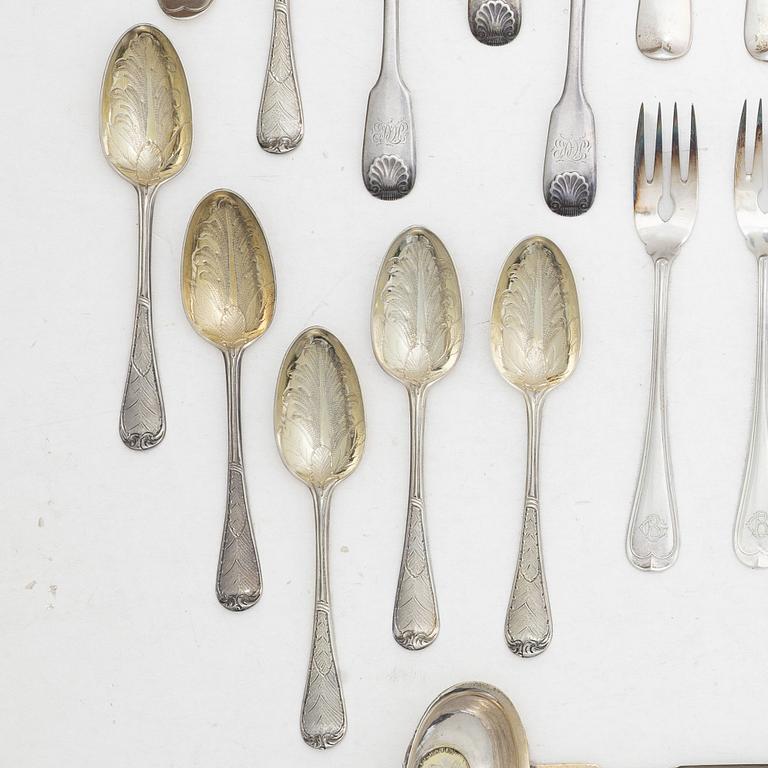 Cutlery, 30 pieces, silver, England and Sweden, including John Walton, Newcastle 1836.