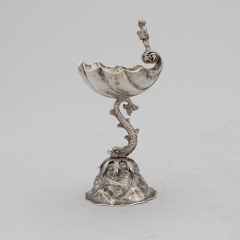 SALTKAR PÅ FOT, silver, barockstil, Tyskland, fantasistämplar, sent 1800-tal. Vikt ca 55 gram.