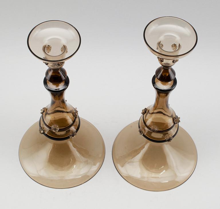 LJUSSTAKAR, 1 par, glas, 1900-talets första hälft.