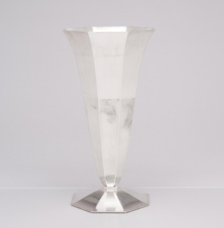 Wiwen Nilsson, an octagonal bell shaped sterling silver vase, Lund, Sweden 1949.