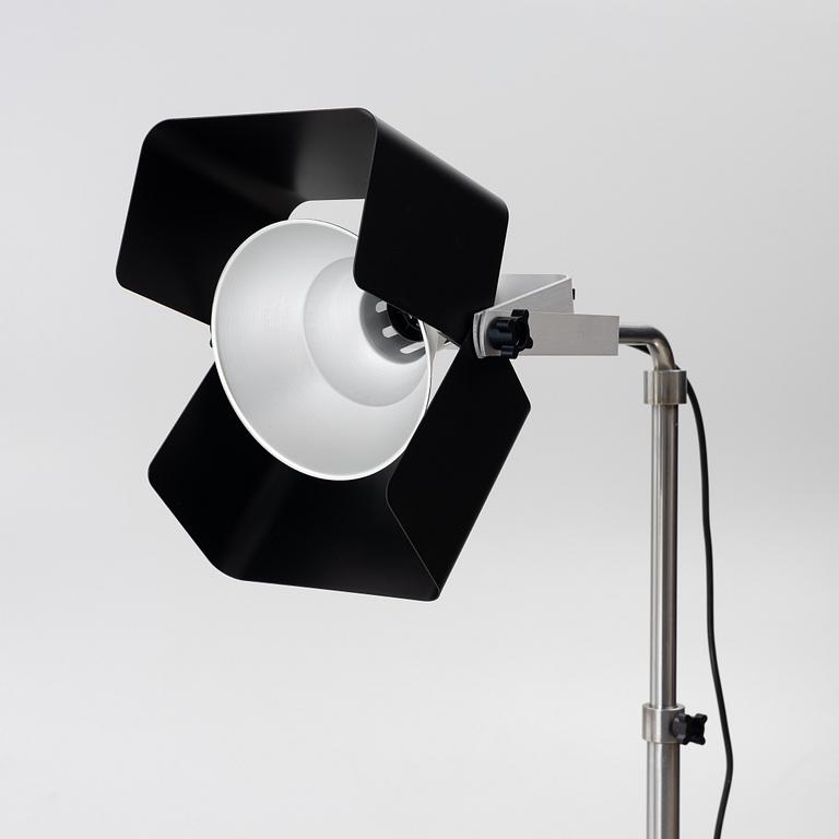 Yrjö Kukkapuro, golvlampa, "YK100C", Blond, samtida.