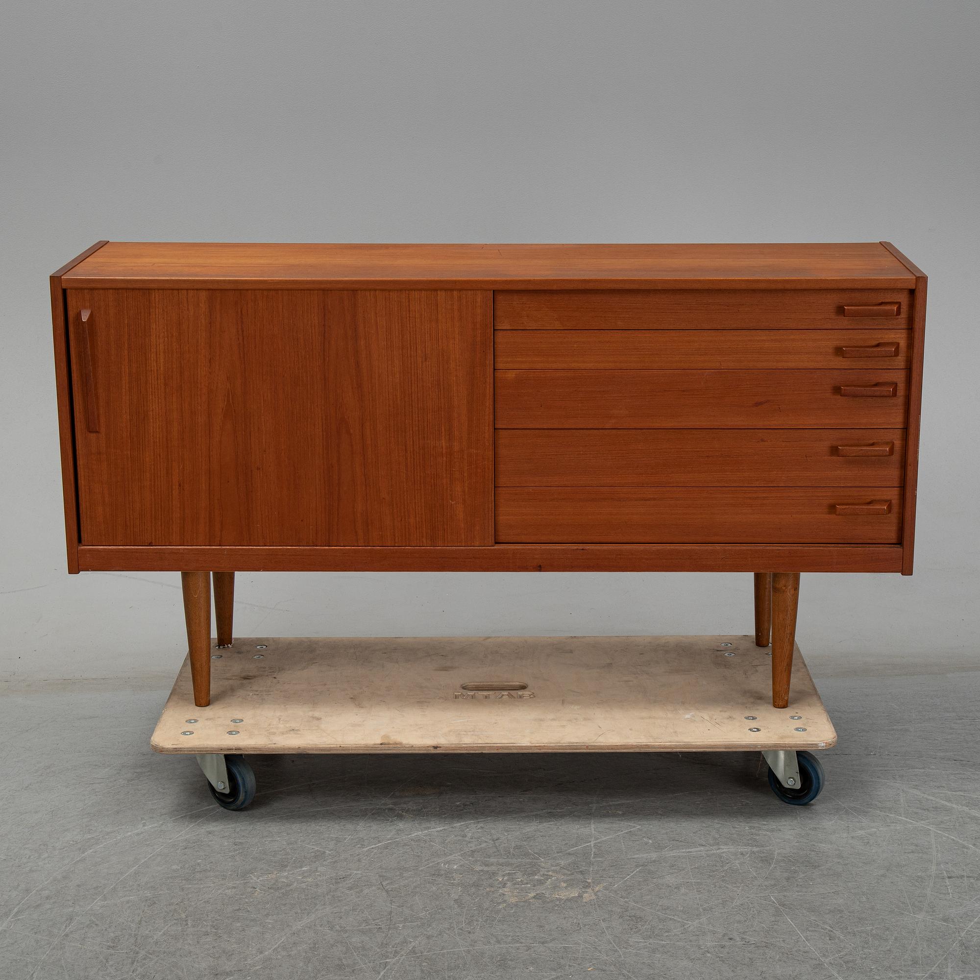 YNGVE EKSTRÖM, sideboard.