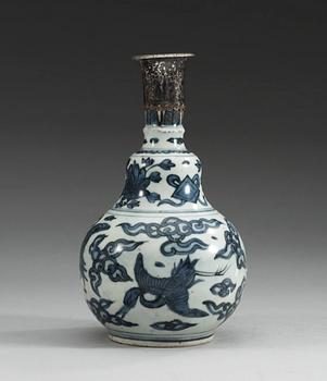 A blue and white vase, Ming dynasty, Wanli (1573-1619).