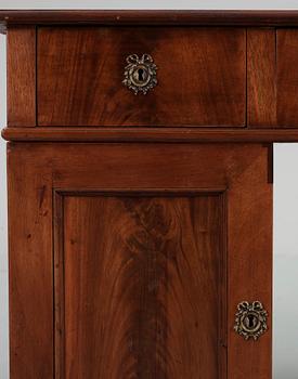 SKRIVBORD. Engelsk stil. 1800/1900-tal.