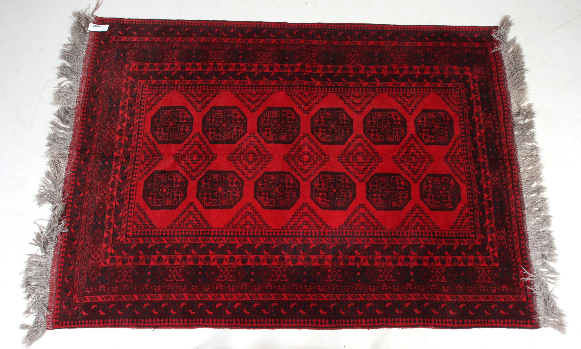 MATTA, orientalisk, 237 x 163.