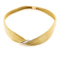 A necklace in 18K gold with round brilliant-cut diamonds.