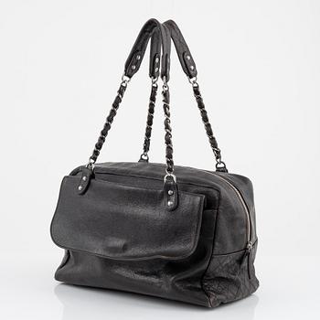 Chanel, A brown caviar leather bag, 2006-2008.