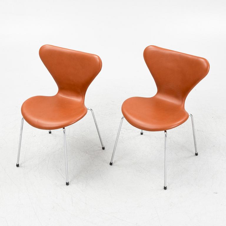 Arne Jacobsen, chairs, 6 pcs, "The Seven", Fritz Hansen, Denmark, 1972.