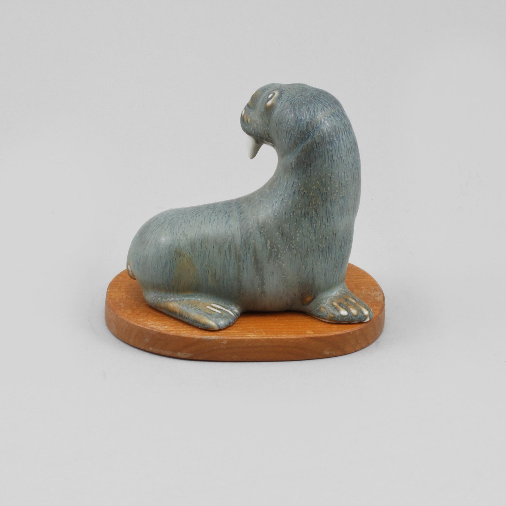 FIGURIN, stengods, Gunnar Nylund, Rörstrand, 1900-talets andra hälft.