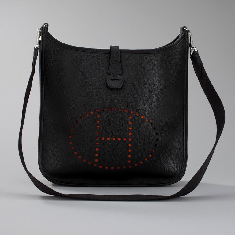 VÄSKA, "Evelyne II GM", Hermès.