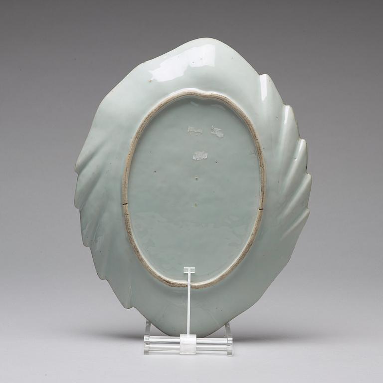 A leaf shaped serving dish, Qing dynasty, Qianlong (1736-95).