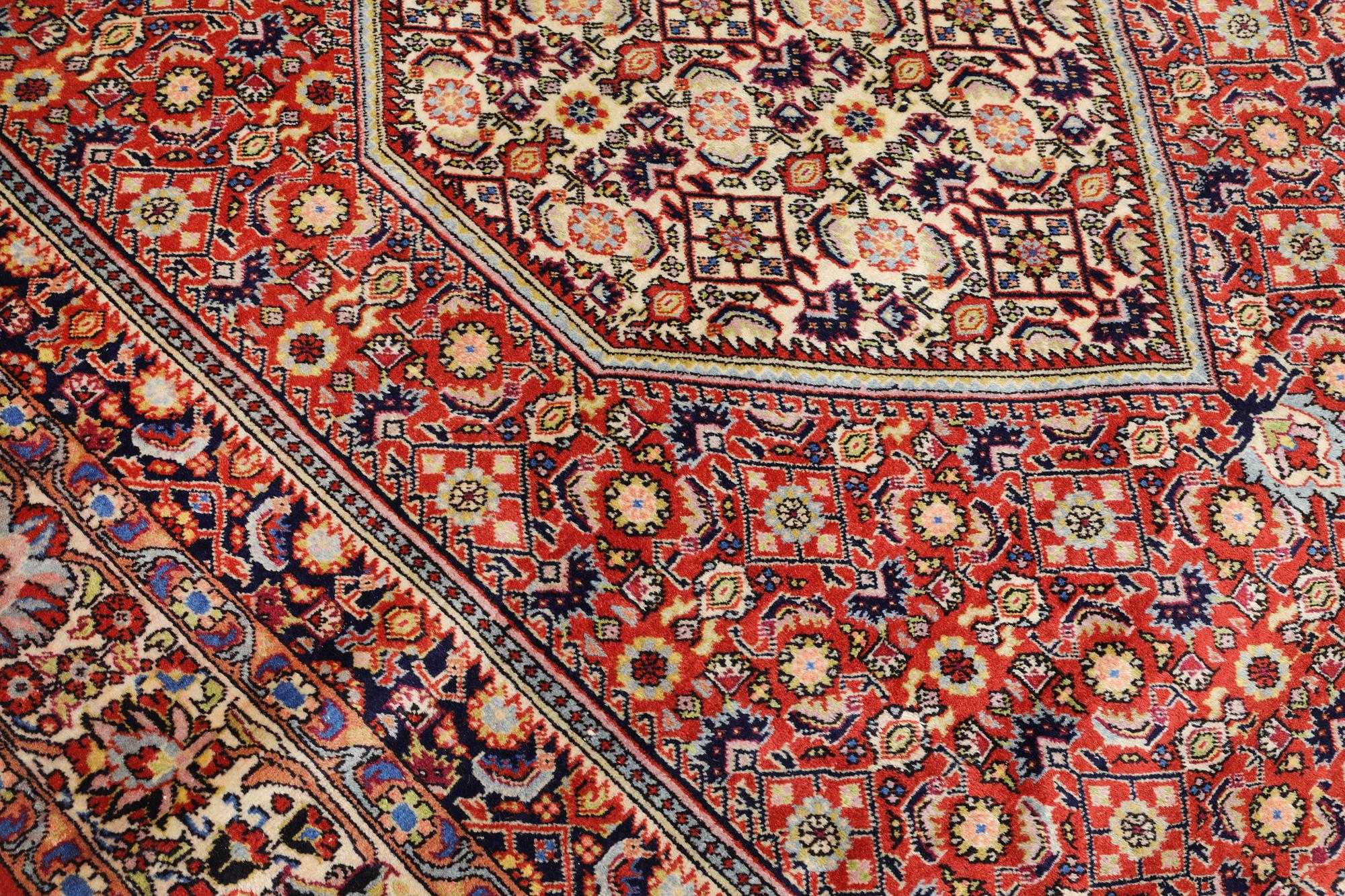 A Bidjar rug, c. 300 x 196 cm.