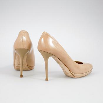 SKOR, ett par, Jimmy Choo.