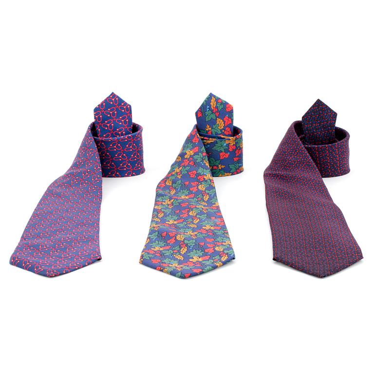 HERMÈS, three silk ties.