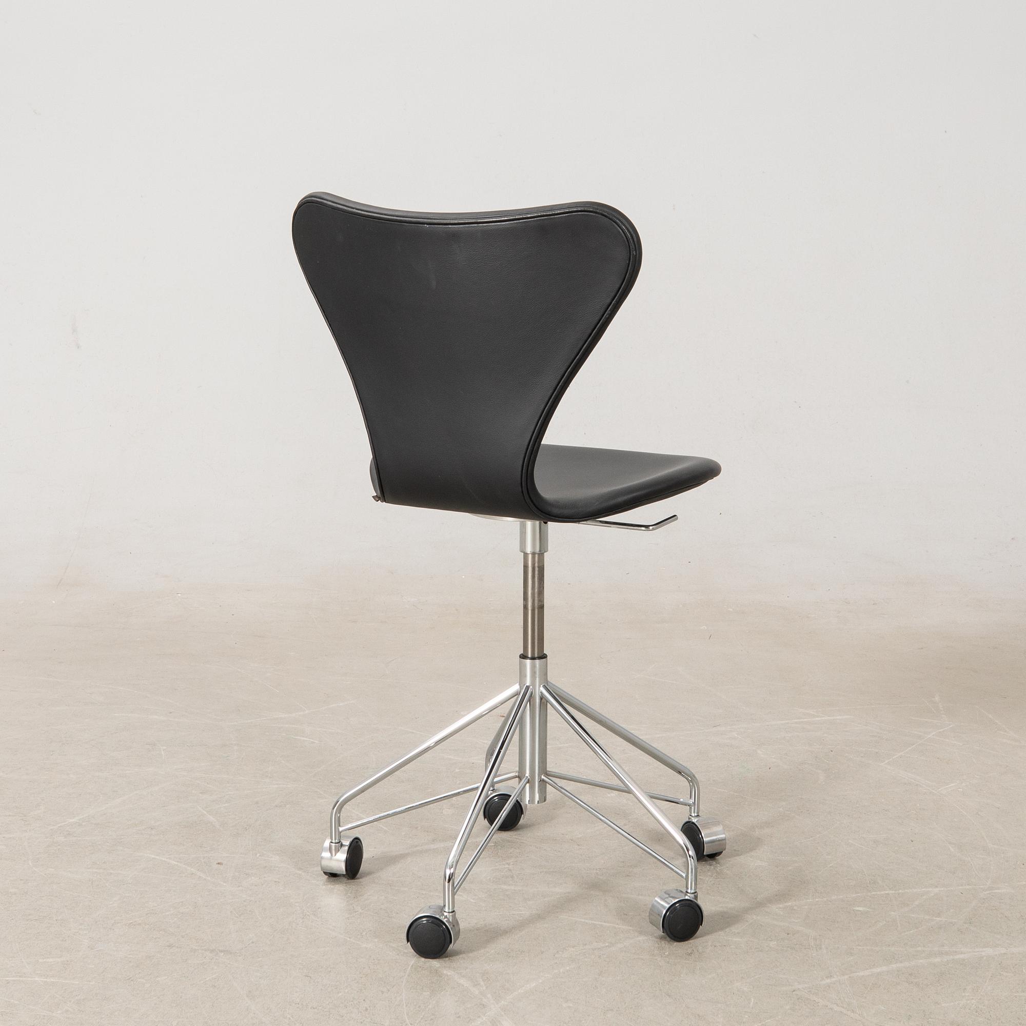 Arne Jacobsen, kontorsstol, "Sjuan", Fritz Hansen, Danmark.