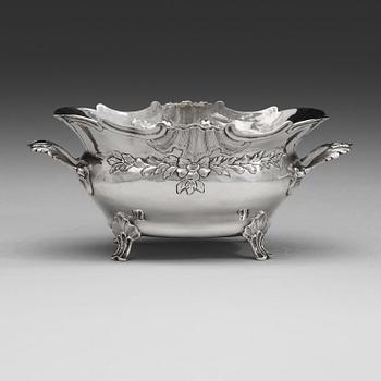 A Swedish 18th century silver bowl, mark of Anders Castman, Eksjö 1779.