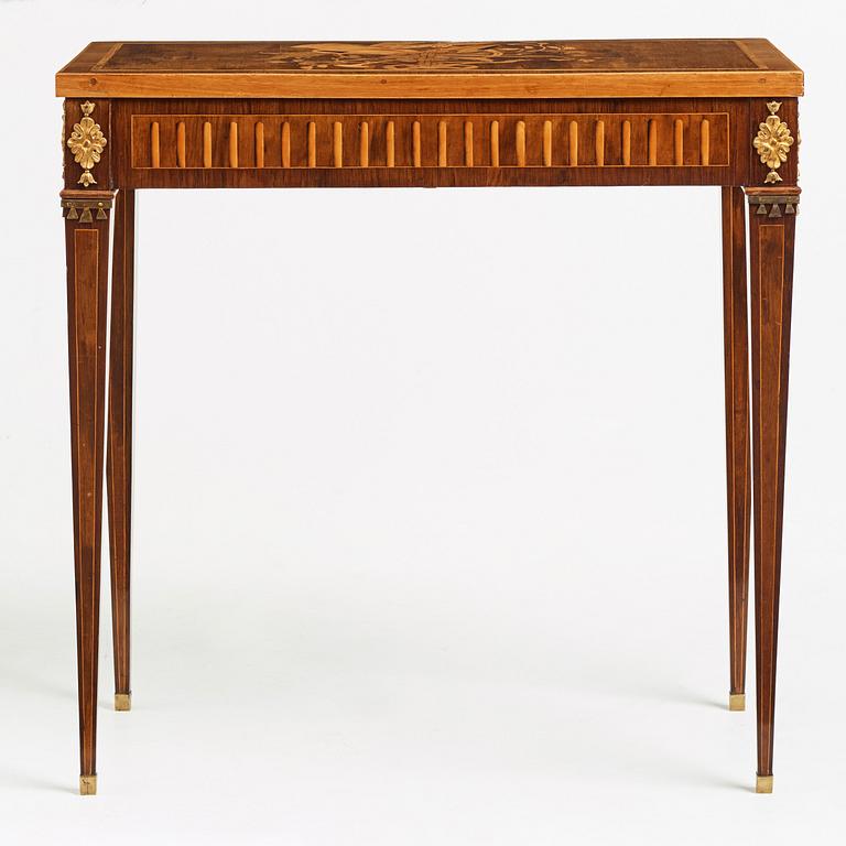 SPELBORD, Stockholmsarbete 1700-talets slut, Gustavianskt.