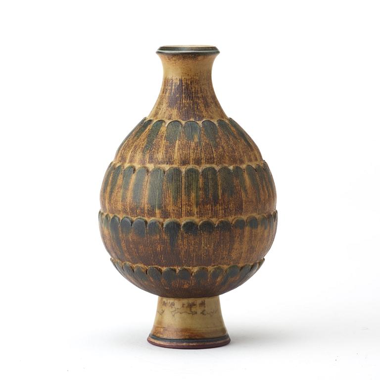 A Wilhelm Kåge 'Farsta' stoneare vase, Gustavsberg studio, Sweden 1950.