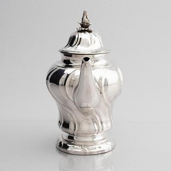 Kilian Kelson, tekanna, silver, Stockholm 1756. Rokoko.