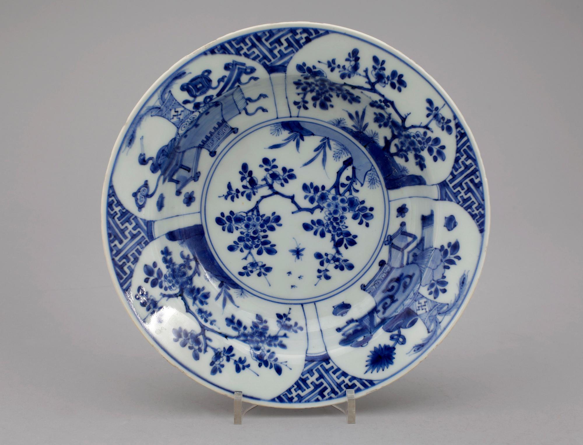 TALLRIK, porslin, Qing dynastin, 1700-tal Kina.