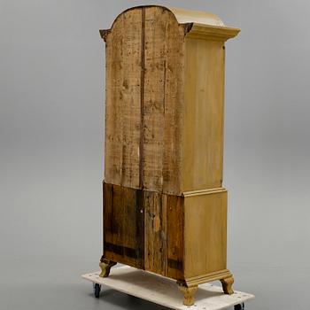 VITRINSKÅP, 1700/1800-tal.