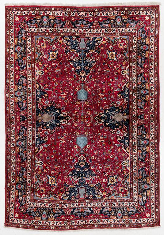 Carpet, Old Mesh, approx. 295 x 204 cm.