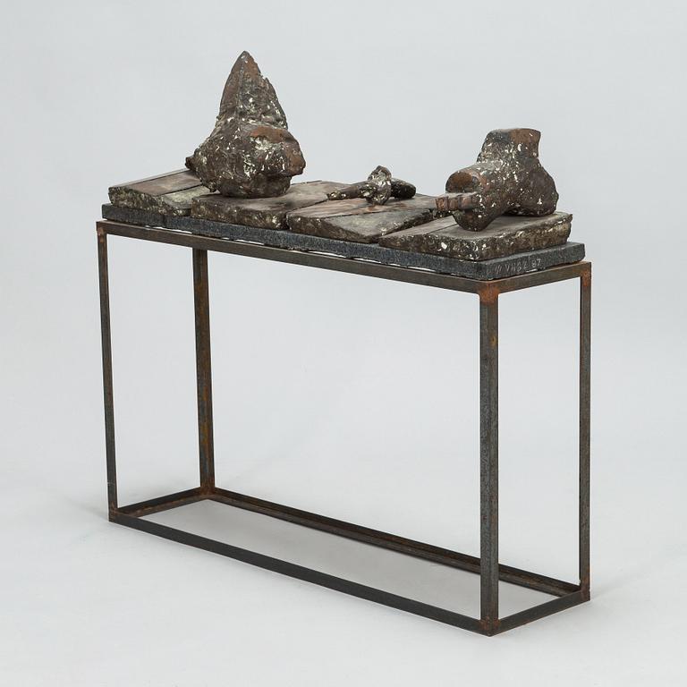 Veikko Hirvimäki, 'Niitä junia ei mene pohjoiseen'.