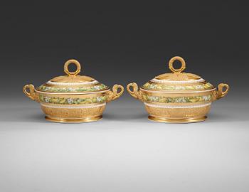 1794. A pair of French Empire tureens with covers, early 19th Century.