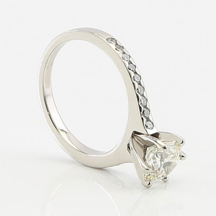 Ring platina med runda briljantslipade diamanter, Giraux Fine Jewelry San Francisco USA, GIA report.