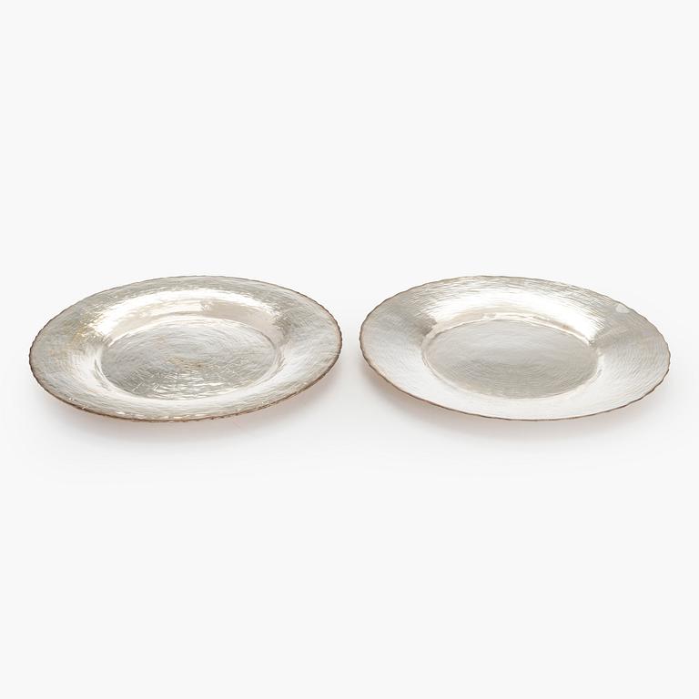 Tapio Wirkkala, two sterling silver dishes, TW 140, Kultakeskus, Hämeenlinna 1970 and 1973.