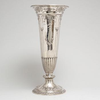 A silver vase, early 20th Century.