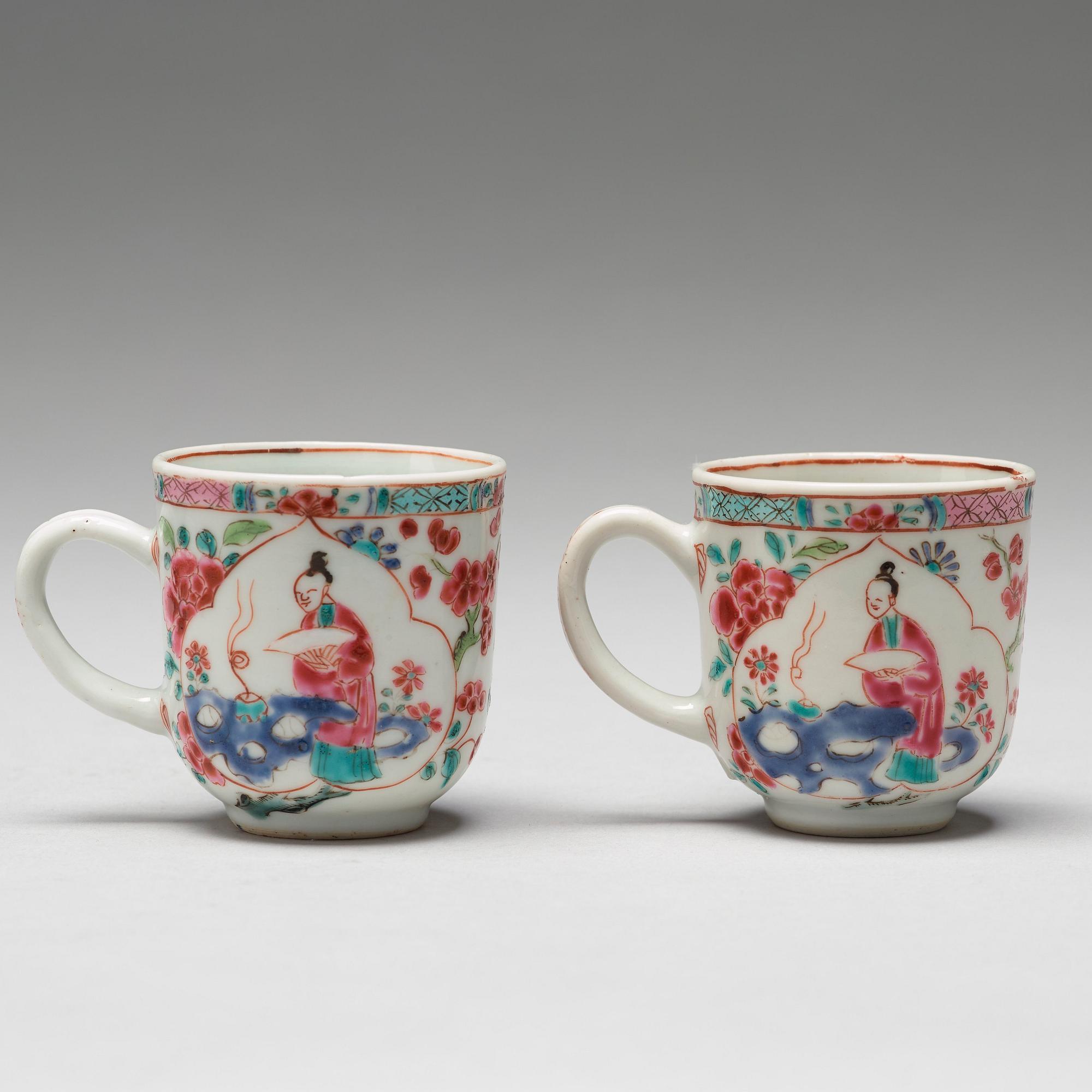 A pair of famille rose cups with dishes, Qing dynasty, Yongzheng (1723-35).