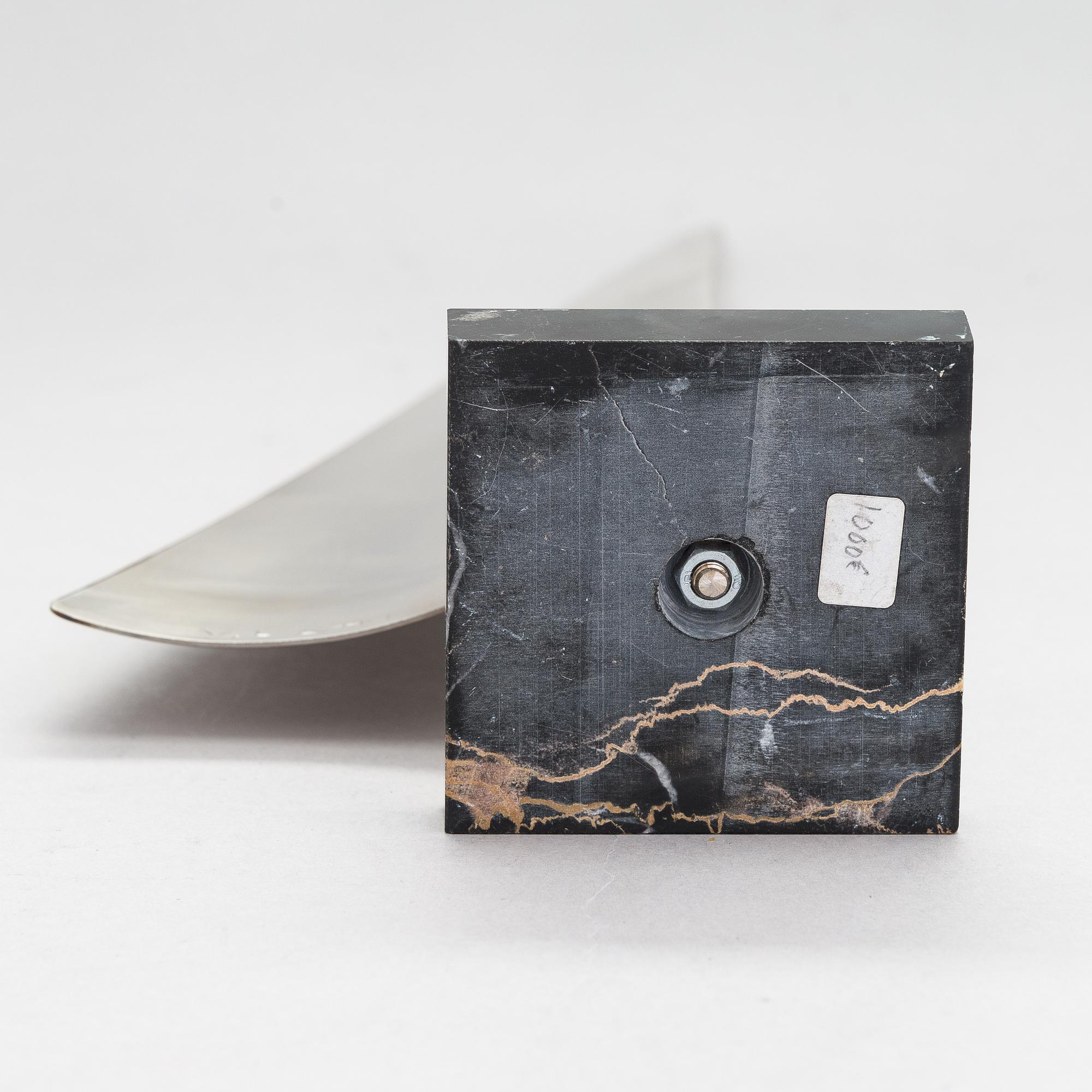 Väinö Lätti, skulptur, rostfritt stål, signerad.