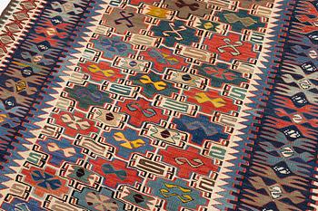 Rug, semi-antique, Kelim, approx. 170 x 122 cm.