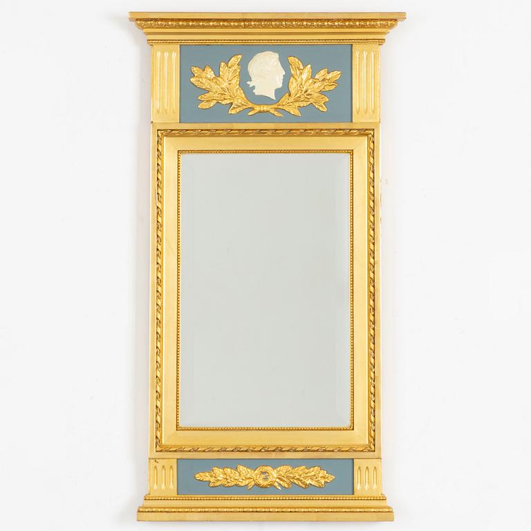 Spegel, gustaviansk stil, AB Exportlist, Nyköping, 1900-talets mitt.