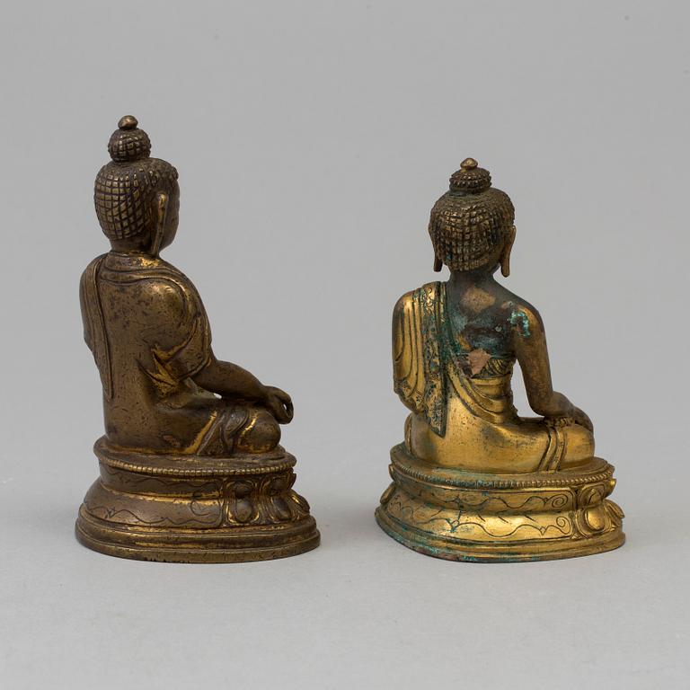 Two copper alloy figures of buddha, Sino-Tibetan, circa 1900.